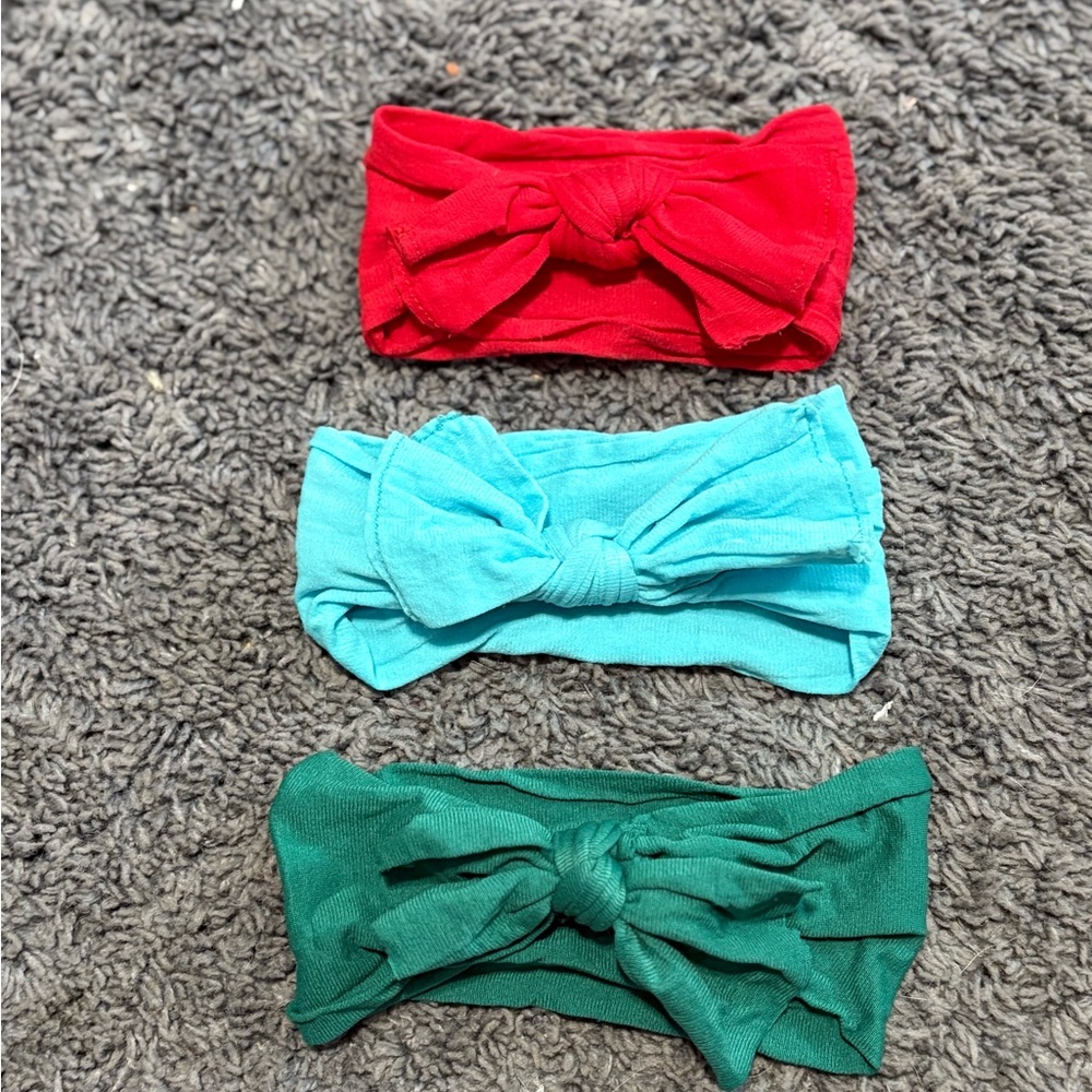 NWOT 3 baby headbands with bows